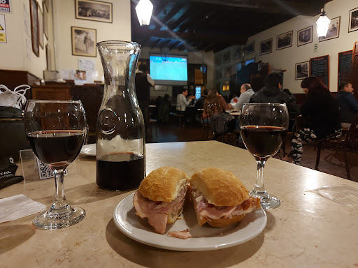 Antigua Taberna Queirolo