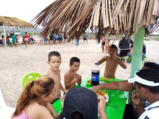 Cevicheria turística El Manglar