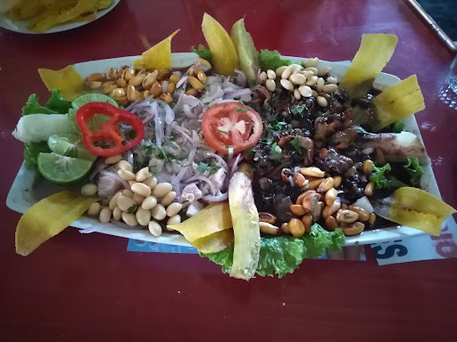 Restaurant - Cevicheria El Moscú