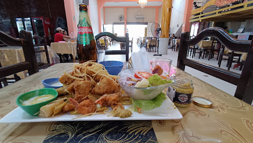 Restaurant - Cevicheria El Moscú