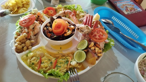 Restaurant - Cevicheria El Moscú