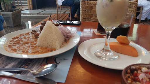 Sabores Peruanos Sabores Peruanos
