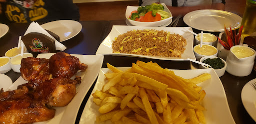 Pollos Y Parrillas "El Leñador"